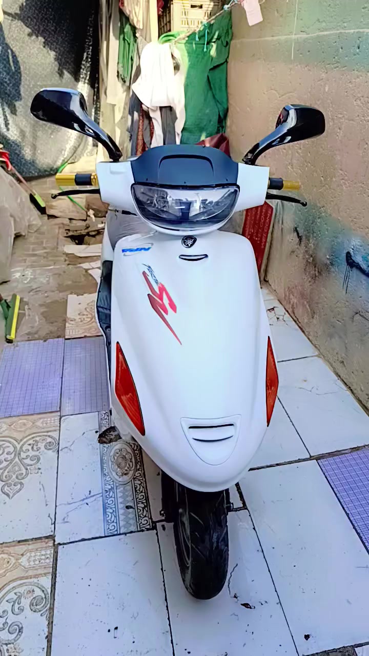 ***********السلام عليكم اخواننا الاعزاء ورحمه الله وبركاته دراجه فراشه للبيع والسعر مناسب للناس الشرايه الدراجه كلها حلوه ونظيفه وما متعوبه الدراجه وعن الحلال والحرام ما مفتوح الدراجه وانا وياك على الفحص الدراجه كلها شغاله من كهربائيات من سلف من هندر من لايت بقلايت جاك صبح جقنوس كلها جاهزه الدراجه وعنا الحلال والحرام يرادله فقط باتري ما بيها لان الباتري بيها تعبان والكتف مال الشاير واقف بيها فهاي نواقصها الدراجه والدراجه كل شيء ما بيها السعر 450,000 دينار نهايتها العنوان الكوفه حي نيسان مقابل سكله القرعاوي وراح اعطيكم رقم الهاتف مالت الخاص تقدر تتصل علي على اثير وعلى الواتساب على التعليقات على الخاص ما ارده لان ما عندي تعذروني وتحياتي لكم وشايف الف خير عمه اللي ياخذ هاي الدراجه
