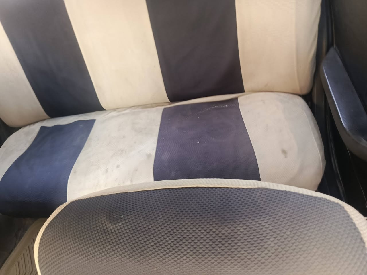 لبيع بيجو راوا محوره مكينه 4سندر مكينه وكير نظاف السيار رقم ميسان كير اوتماتيك بيه خياسات ونواقص بصيطه السعر 15وبيه مجال قليل *********** غير متواجد على الفيس
