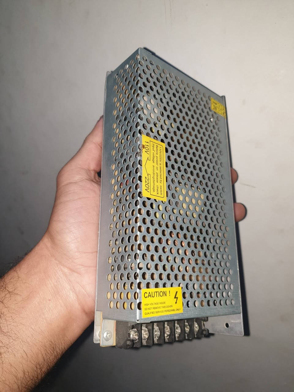 اثنينهن جدد جانن مضمومات اثنينهن ب٢٠ الف مكاني الاعظمية ***********
