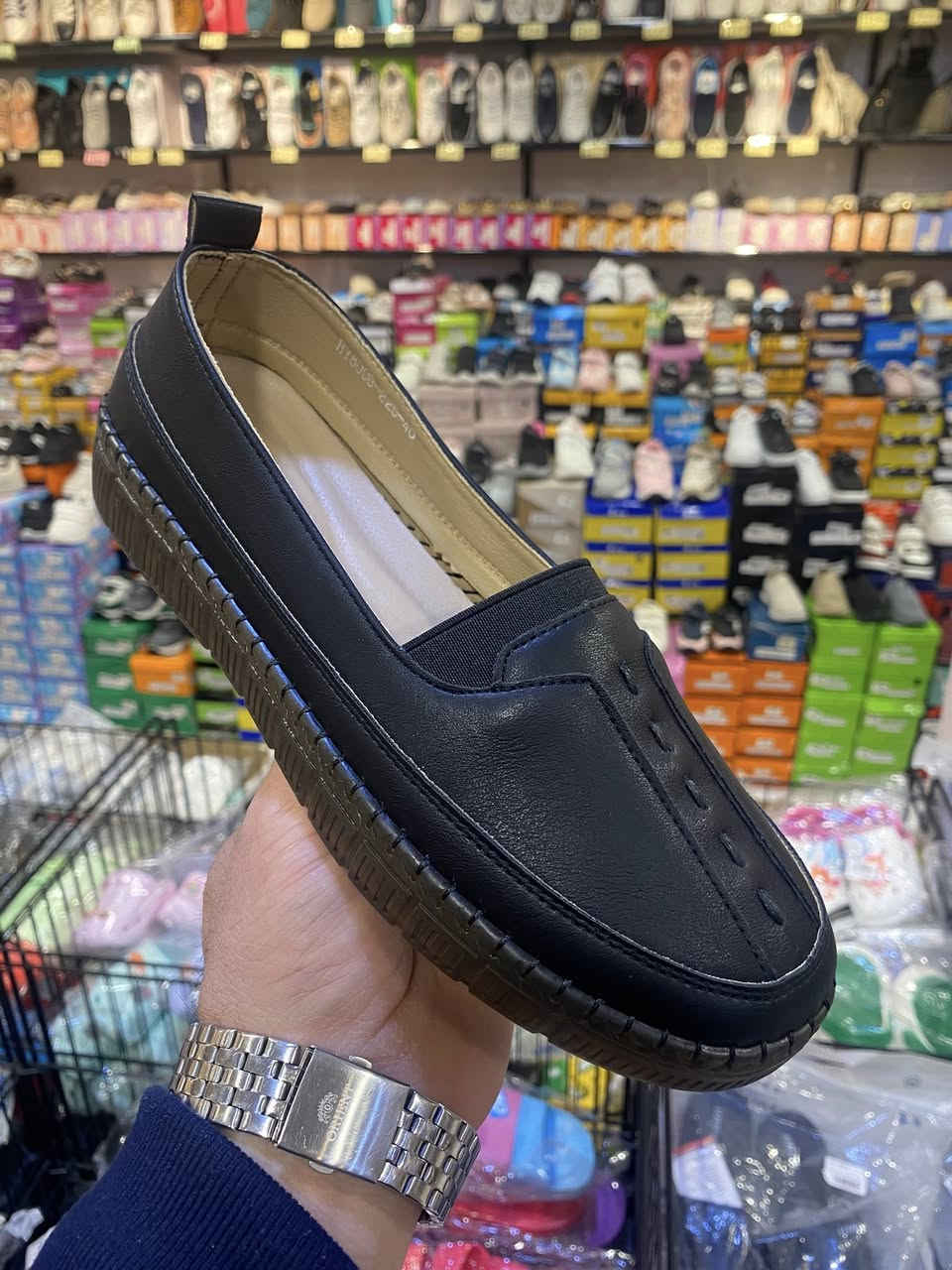 جديد فلات نسائي 
اسفل طبي جلاتيني 
موديل خفيف وكوالتي عالي 
💯💯
ثلاث الوان 
قياسات ٤١/٤٠/٣٩/٣٨/٣٧

⭕ العنوان موصل حي المهندسين مول قوارير
      الطابق الثاني 

⭕يوجد توصيل داخل الموصل 

⭕هاتف ***********

⭕هاتف ***********
