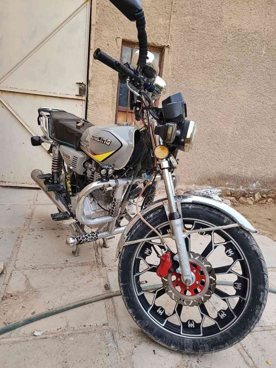 للييع مرديل 24 لموطور نضافه نشاط فول بعده عل شركه بصمات اوراق
ويرهم مراوس وتحياتي


**إذا كنت صاحب هذا الإعلان وتريد حذفه لأي سبب، رجاءا أرسل رسالة إلى الدعم الفني**