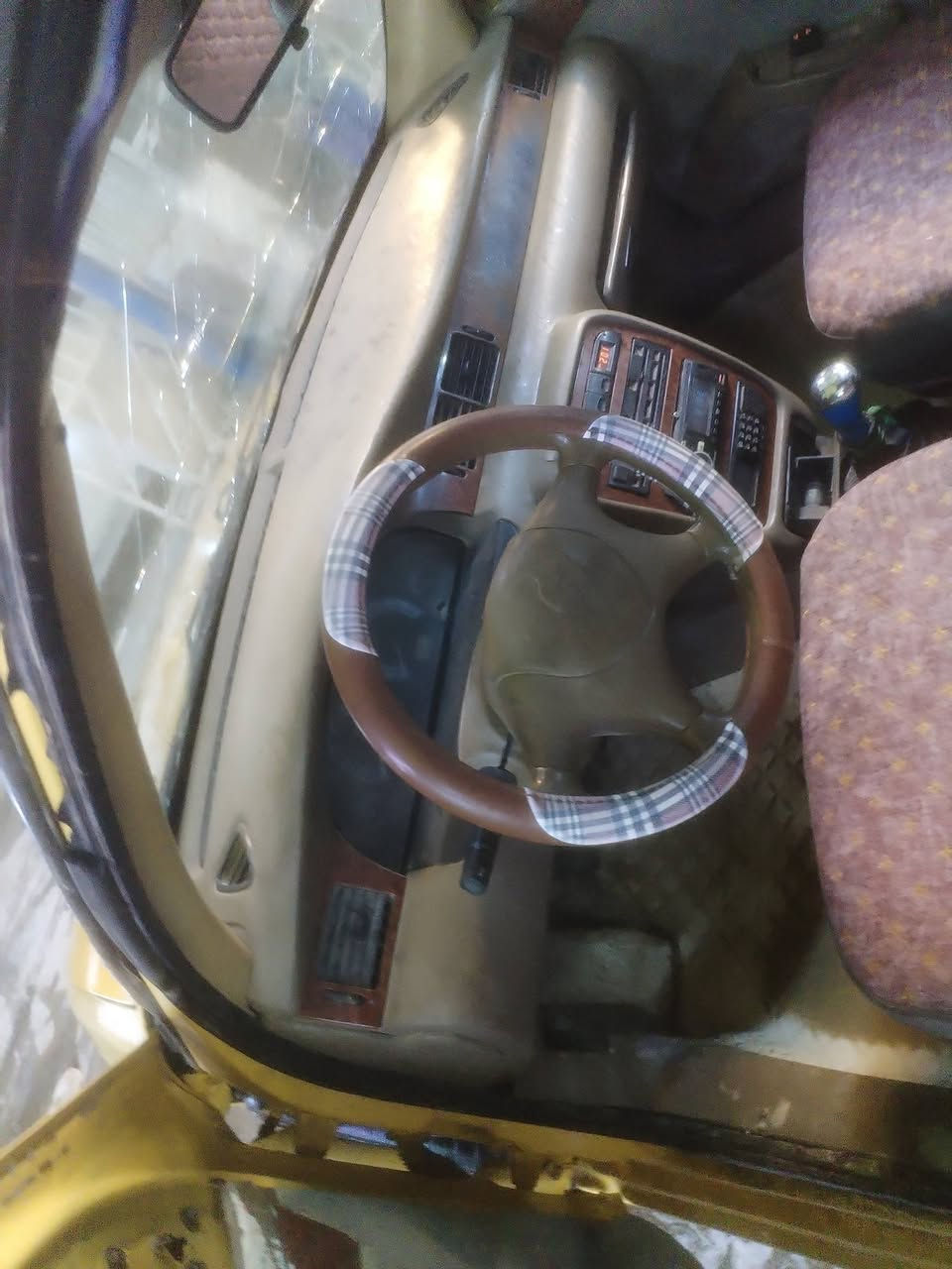 سمند موديل 2010 جاهزة من كل النواحي تخم تاير جديد باتري جديد دوشمه جديد السعر 16 بيه مجال الاتصال علا الرقم ***********
