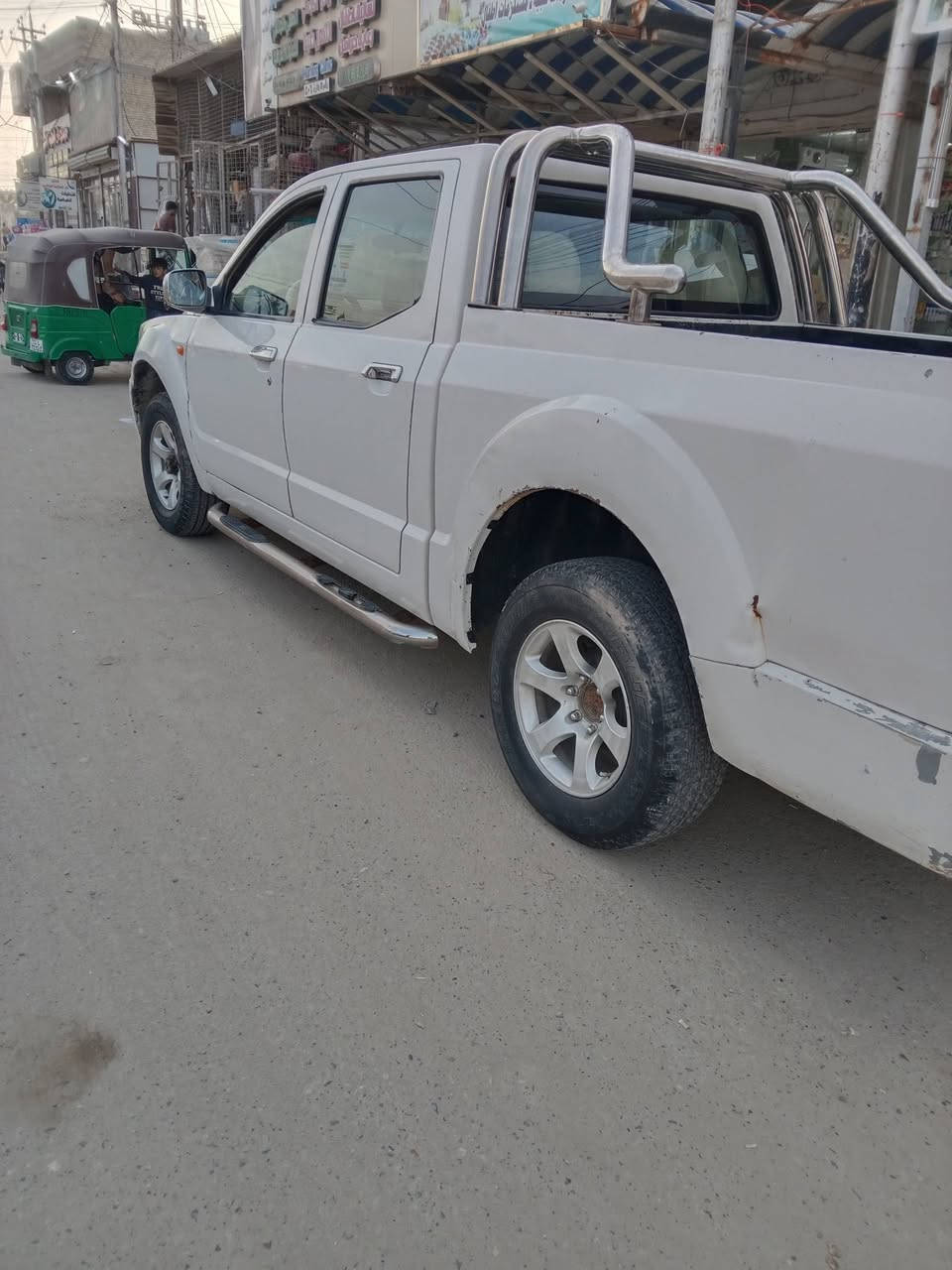 سلام عليكم بيكم دبل قمارة مكينة وكير ياباني موديل ١٣ مكان بغداد حيءور
السعر ٦٥ وبي مجال 
***********
***********
