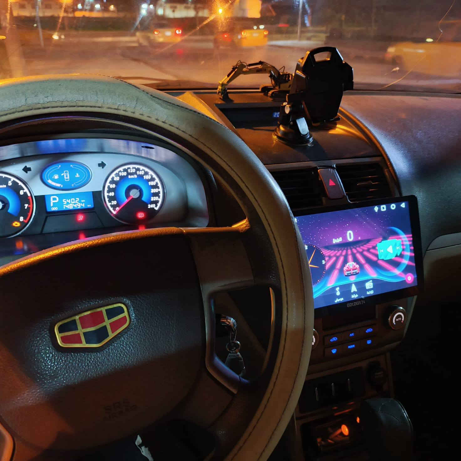 ‏ام كراندc7 موديل 2012
‏✨محرك كير خير من الله شرط
‏
‏✨كابون بانزين 
‏
‏✨رقم نينوى دولي مسطرة
‏⭐كير اتوماتيك 
‏✨سنوية 3030
‏✨تبريد 🥶تدفئة شغال
‏✨لا صبغ ولا ضرر ولا معجون، فقط جراد بيها
‏
‏✨شاشة +كامرة خلفيه +سستم سماعات+حساسات 
‏
‏✨وايرمنية كلها شغالة +باتري جديد 
‏
‏✨السعر 54وبيها مجال شي قليل
‏
‏للتواصل خاص او الاتصال ع رقم ***********
‏
