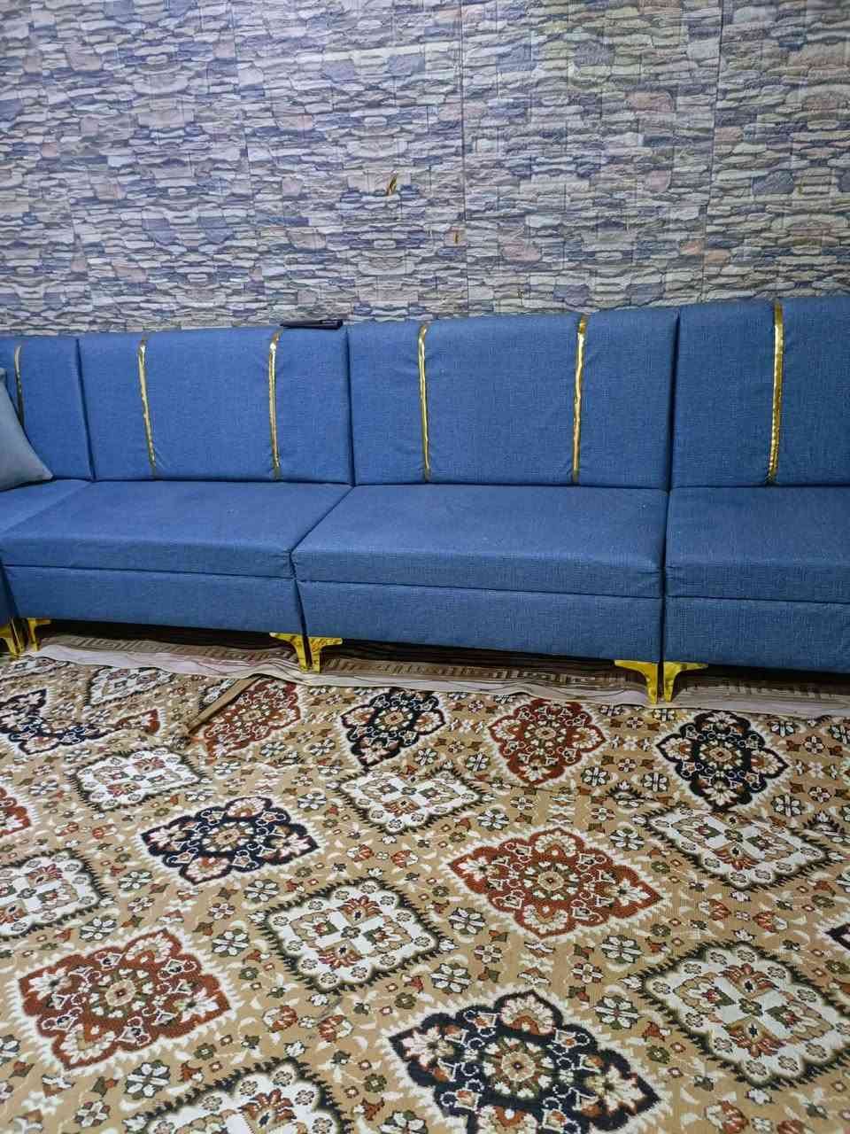 تخم ديوان 6 قطع 11 نفرات تفصال مامستخدم ولا دقيقه خشب لوك سفنج بلوك كلش قوي قماش كتان 300 بي مجال قليل الي يريده يراسلني توصيل موجود  @الجميع


**إذا كنت صاحب هذا الإعلان وتريد حذفه لأي سبب، رجاءا أرسل رسالة إلى الدعم الفني**