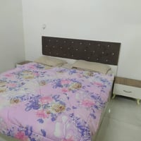 غرفه ٥ قطع • مستخدمه شهر • مع دوشك