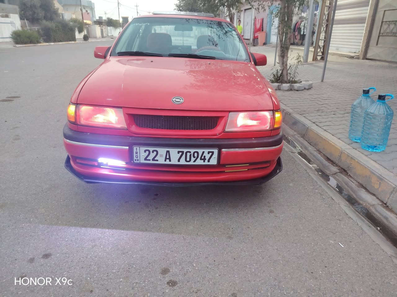 سلام عليكم اوبل فكترا 1991 محرك 20 كير عادي رقم أربيل دولي سنويه لل 2030 هزه جديد 100/100 وشرط تحويل   بدون خياس  محرك بدون بخار بدون صرف سياره حلوه كاعده مكان كركوك سعر 49 وبيها مجال لل طيبين رقم ***********
