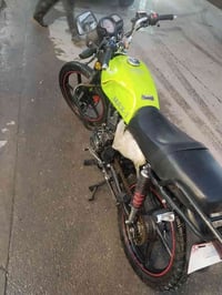 شباب شاينك ايراني للبيع مكاني بغداد صليخ دراجه نضيفه برغي ما مفتوح بيه...