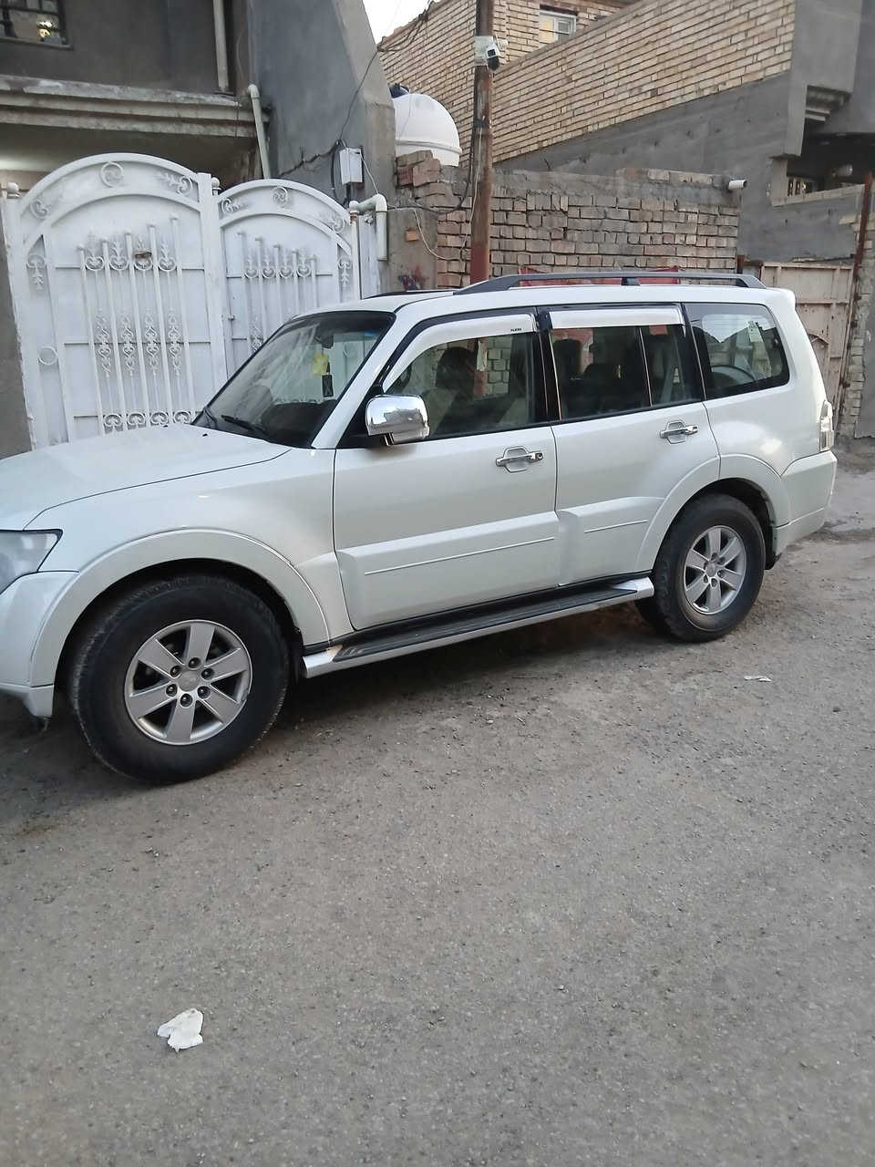 سياره باجيرو حبتور خليجي بدون حادث   موديل 2008
محرك 3000
المري شفط 
الصبغ 3 قطع بدون حادث جماليه 
كشن كهربائي فتحه بسقف فول موصفات 
السعر 125$
بسمي شخصياً
العنوان .  بغداد حي البتول 

الرقم ..  ***********
