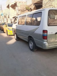 جنبي 2009 مكينه جديده كير اكسل كله جديد كاعيه جديده اتكفل سرقه وعشاير ...