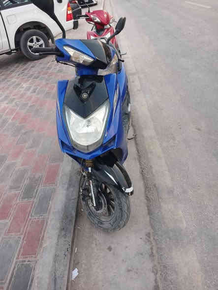 سلام عليكم دراجه لبيع مابيه اي انقص كلشي شغال سلف هندر حسسات حته بل استان كلشي شغال بل دراجه دراجه نظيفه وشلعه حلوه سعر 350 وبيه مجال مكان كربلاء حي العباس
***********
