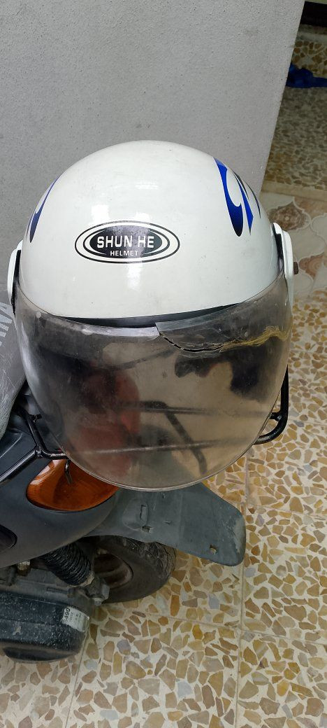السلامو عليكم  السعر 5 تالف


**إذا كنت صاحب هذا الإعلان وتريد حذفه لأي سبب، رجاءا أرسل رسالة إلى الدعم الفني**