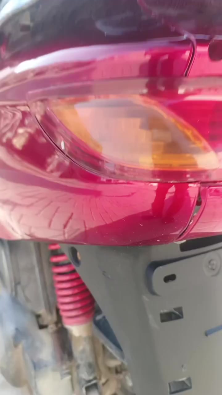 سلام عليكم  دراجه فراشه للبيع ما مفتوحه شوفت عينك كهربائية كله شغاله  
نضيفه اني مكلف بل نشر 
سعر خاص 
***********
مكاني ديوانيه مركز
