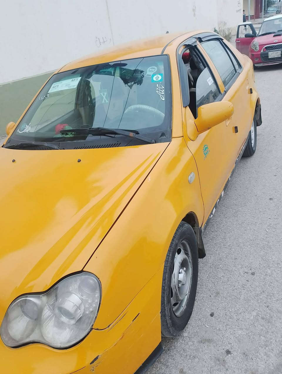 للبيع سي كي تكسي 2012 
رقم بغداد مسطره الشرعي بالموصل
المحرك كورلا والكير اصلي 
التدفئه شغال والتبريد شحن غاز
كابون بانزين
شرط التحويل والوكاله 
السعر (43)$  وبيها مجال للشراي 
رقم الموبايل *********** 
((مكلف بالنشر))
