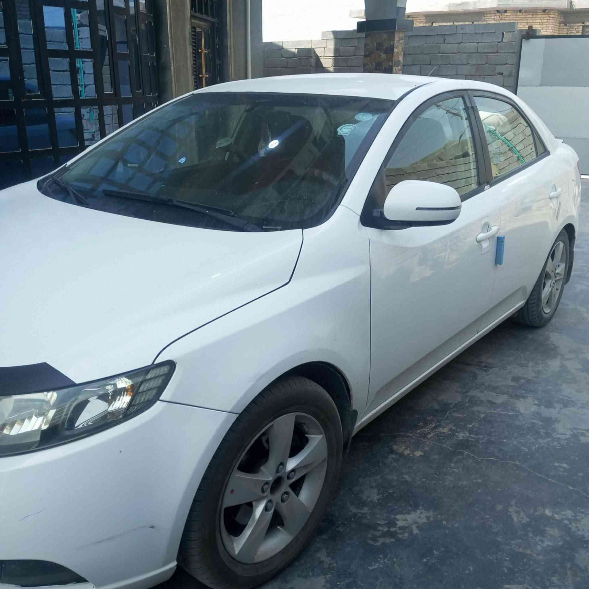 #بسبب_الوعود_الكاذبه
سيراتو 2013 شكل 12 
محرك 1600 
تحكمات ستيرن 
شاشه اندرويد 
داخل لونين
كير اوتو +عادي
السونار موجود 👇👇
 رقمها اربيل رقم دولي
تحويل ثاني يوم 
#السعر 95
مكاني الفلوجة 
***********
