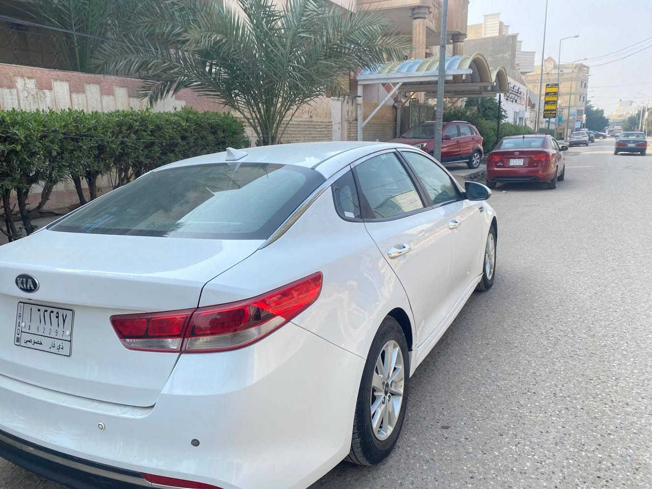 السلام عليكم 
Kia optima 2018 
 وارد امريكي ماشيه 85 
ضررها جاملغ وبنيد 
السياره جديده وجاهزه 
مكينه وكير كفاله  برغي ما مفتوح 
حداديه جديده 
تخم تاير جديد 
السياره نص فول 
للاستفسار اكثر *********** مكاني الناصريه شارع بغداد ناصرية, ذي قار
