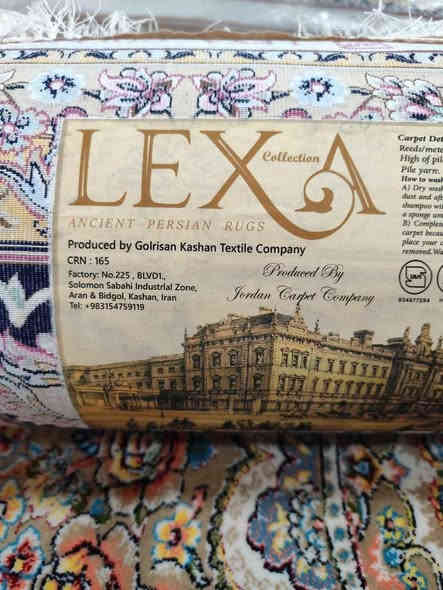 داشکاندن داشکاندن 
فەرشی ئێرانی کاشانی 1200شانەی ئەستور
بەزەمانی دەرەجەیەک تایبەت ترین ڕەنگ 
زەمانی 7ساڵی هەیە 
باشترین جۆری داو دەزو کەبە شۆردن هیچی لێنایەت توک ناگێرتەخۆی
تراکومی 3600
12ڕەنگن 
نەرمەکەیەتی ئەستوریشە 
ئەنواع نەخش و مۆدێلی هەیە 
%100اکلریک 
بەرزترین مواسەفات لەفەرشدا 
تازەیە لۆکە دەستی دوونیە داشکاندنی بۆکراوە بۆ300هەزار قوفڵی
3×4هەیە 
ئەنواع نەخشی هەیە 
شوێن سلێمانی گەیاندن هەیە 
ژ.م***********ڤایبەر واتساب ایمۆ السليمانية
