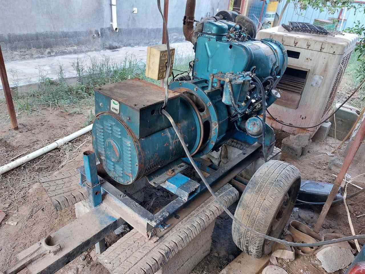 مولد دويز للبيع ١٥ كي في طبك بلاد جديد جدا استخدام اقل من شهر كامل مابي اي نقص المكان ديالى بعقوبة ***********
