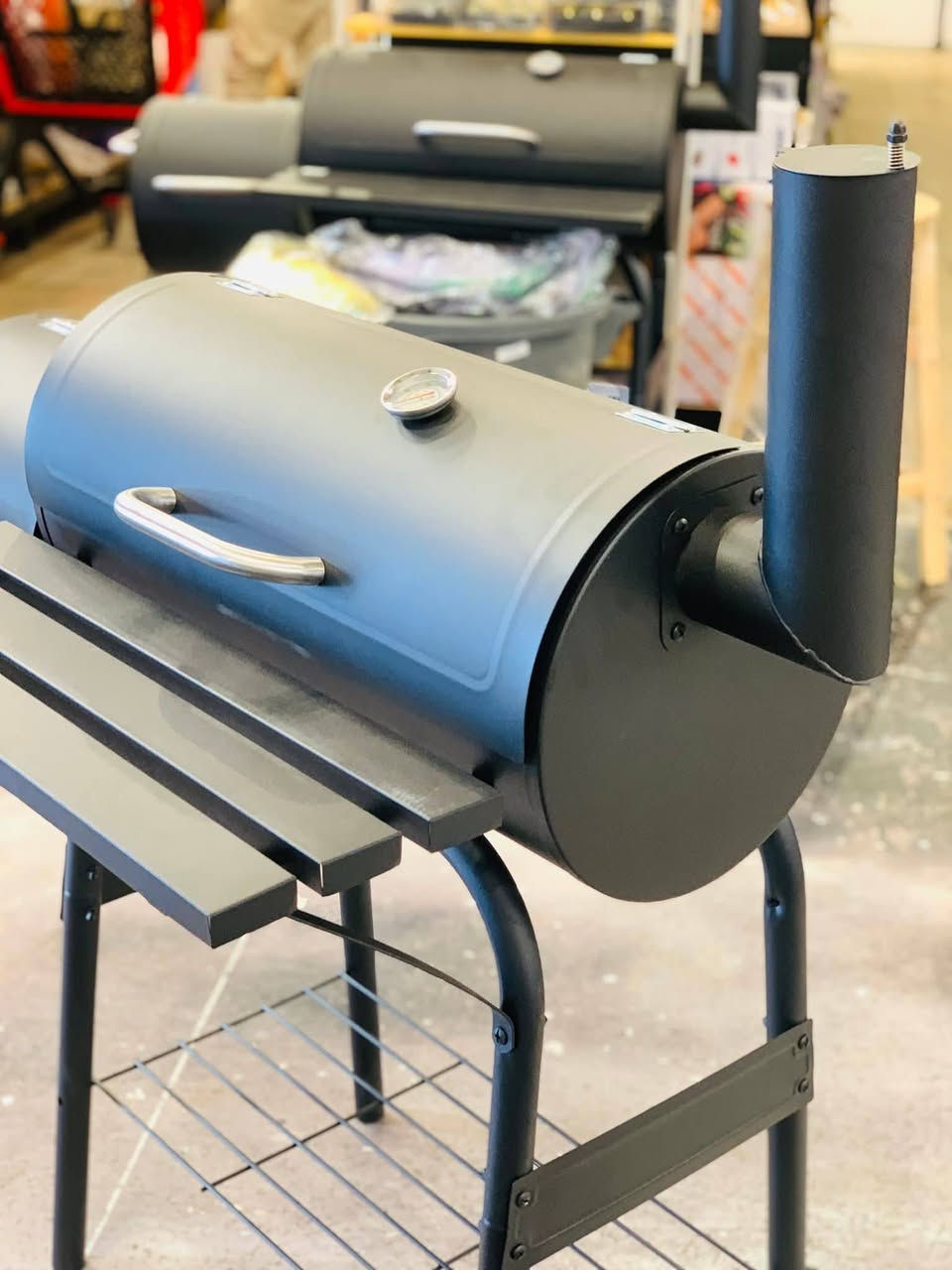 متوفر شواية فحم باربيكيو العائلية كوجة خانتين ضاغطة مقياس الحرارة اختصاص جميع المشاوي مناسبة للحدائق والشاليهات للاستفسار *********** واتساب أو خاص
