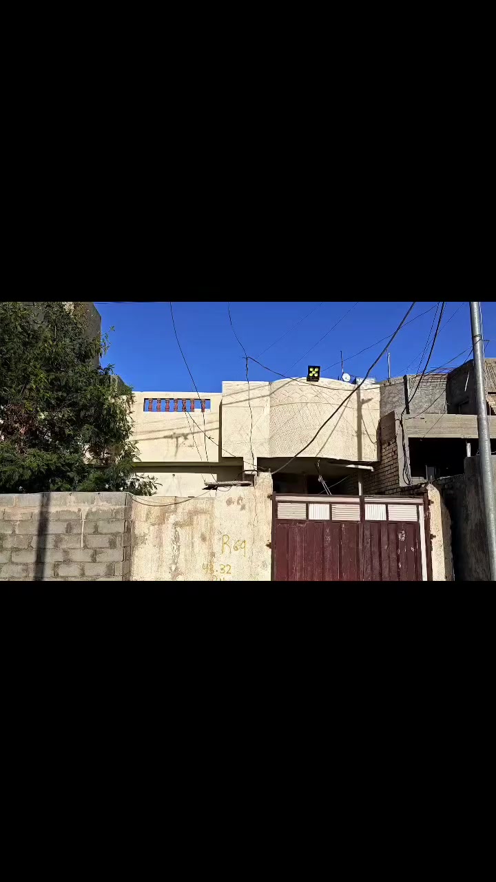 بيت للبيع طابو صرف موقع كلش حلو
الفلوجه حي جولان شارع ثرثار مجاور محطة الرحاب و الحديقة العامة 
مساحة البيت 210 متر  واجهة 10م 
بناء البيت تسعينات بس مرتب بدون لا فطور ولا رطوبه أرضية كاشي سعر البيت داخل الفيديو 
للاستفسار اتصل 
***********
