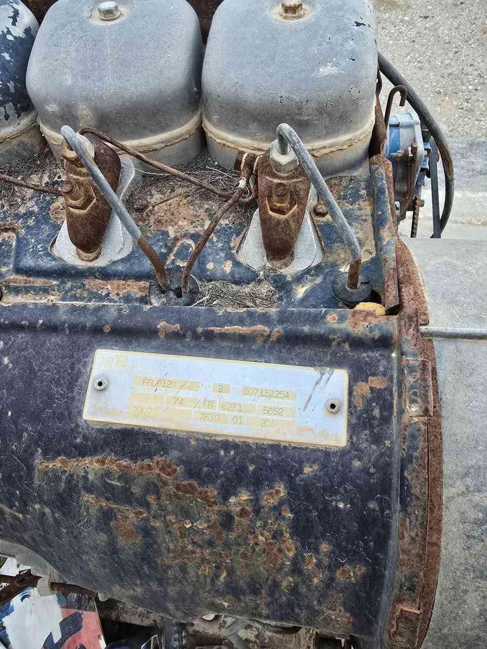 محرك دويز ٦ للبيع سعر ٢٥ باقي تفاصيل اتصل بلرقم اني مكلف بنشر ***********
