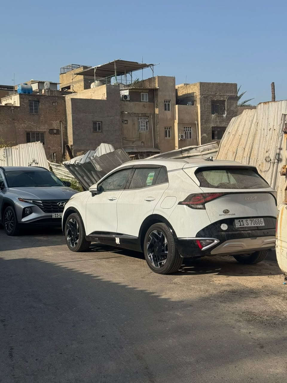 سلام عليكم 
سبورتج 2022
كفاله عامه
فول مواصفات عدا البانوراما
داخل حمصي
كشنات كهرباء +تدفئه
نقطه عمياء
حساسات 
مري شفط
تشغيل عن بعد
لايت زنون ولد نهاري
عدادات دجتل وشاشه جبيره
سايد بريك كهرباء 
تدفئه ستيرن
وسياره بيانو بلاك يعني الداير الاسود لامع
وسياره جديده بل عافيه عل ياخذها

السعر 210 
عنواني بغداد ***********
