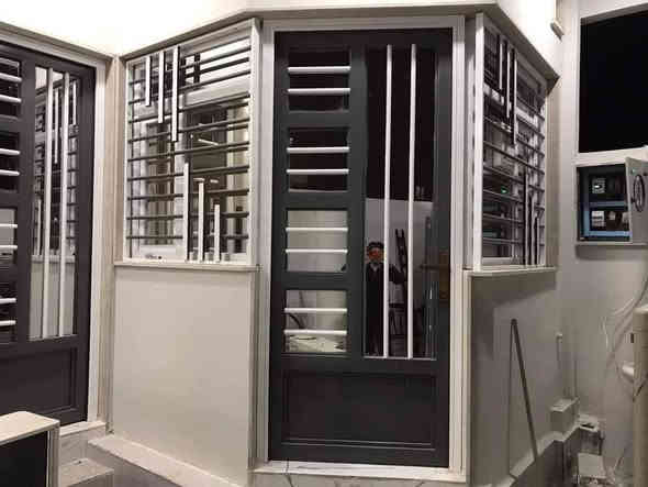 نعمل خرايط تزكام بيبان سلايت 
وكافه الديكورات الهندسيه وبانسب السعار 
تواصل ***********
