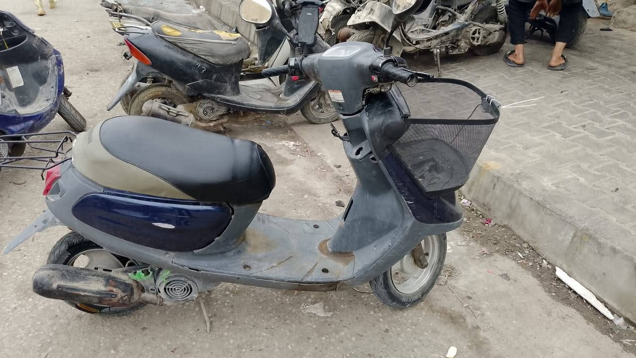 السلام عليكم ورحمة الله وبركاته
منغولي للبيع سعرها ٣٠٠ الف وبيها مجال للشراي
الدراجة كاملة مكمله كابريتر ومكينه وكير وكلجات مرتبات ونضاف حيل ووجدد
شلعتها تخبل
الدراجة نقصها بس باتري الباقي كله شغال كهربائيات وغيرها
الدراجة مكينتها ناعمة حيل ومرتبة ومتعوب عليها 
للاستفسار *********** اتصل واتس او ع رقم وميكون خاطرك الا طيب
