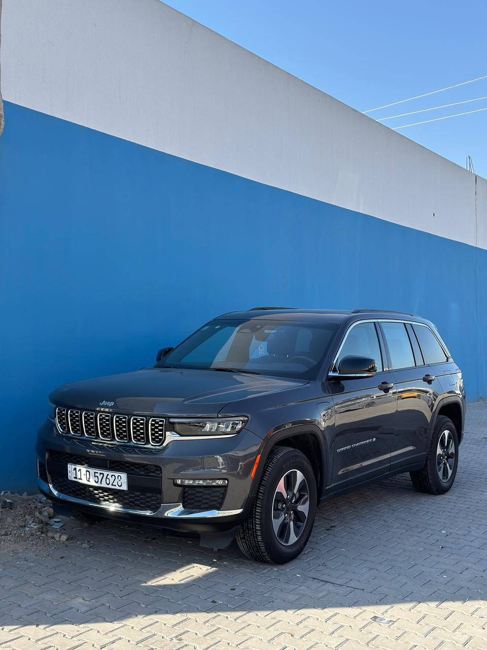 السلام عليكم جيب كراند شيروكي 4XE 2024 وارد امريكي

Jeep Grand Cherokee 4Xe 2024 2.0L

         حجم المكينه : 2000  تيربو + هايبرد + بلك ان 

ماشيه شي قليل السياره   

الضرر :جاملغ ول بنيد بدون دواخل حادثه كلش حلو   

          حالة الايرباك : دشبول و دركه وراجع بلادي

#مواصفاتها

1.شاشه 

2.بصمه

3. تشغيل عن بعد

4.دمام خلفي

5.كشنات جلد

6.كشن السايق ميمري

7.كشنات كهرباء

8.صندوك كهرباء

9.حساسات خلفيه

10. قطع تبريد 

11.اشاير بالمري

12.رادار امامي

13.رادارات 360

14.ثلاث وضعيات قياده

15. بنوراما فتحتين

16. كير ماوس

17. نظام منحدرات

18. هيترات بالكشنات 

19.ويل كب كروم

20.لايتات لد

21.بكلايت لد

22.كشافات

23.بصمة ابواب

فول مواصفات 1/1 جاهزه مرقم بغداد تحويل ثاني يوم

#السعر : 30 بيه مجال خابرني و عيوني الك 

تفاصيل اكثر هذا رقمي
*********** اتصال قفط
 واتساب قفط *********** 

مكاني بغداد حي الجهاد او بياع
