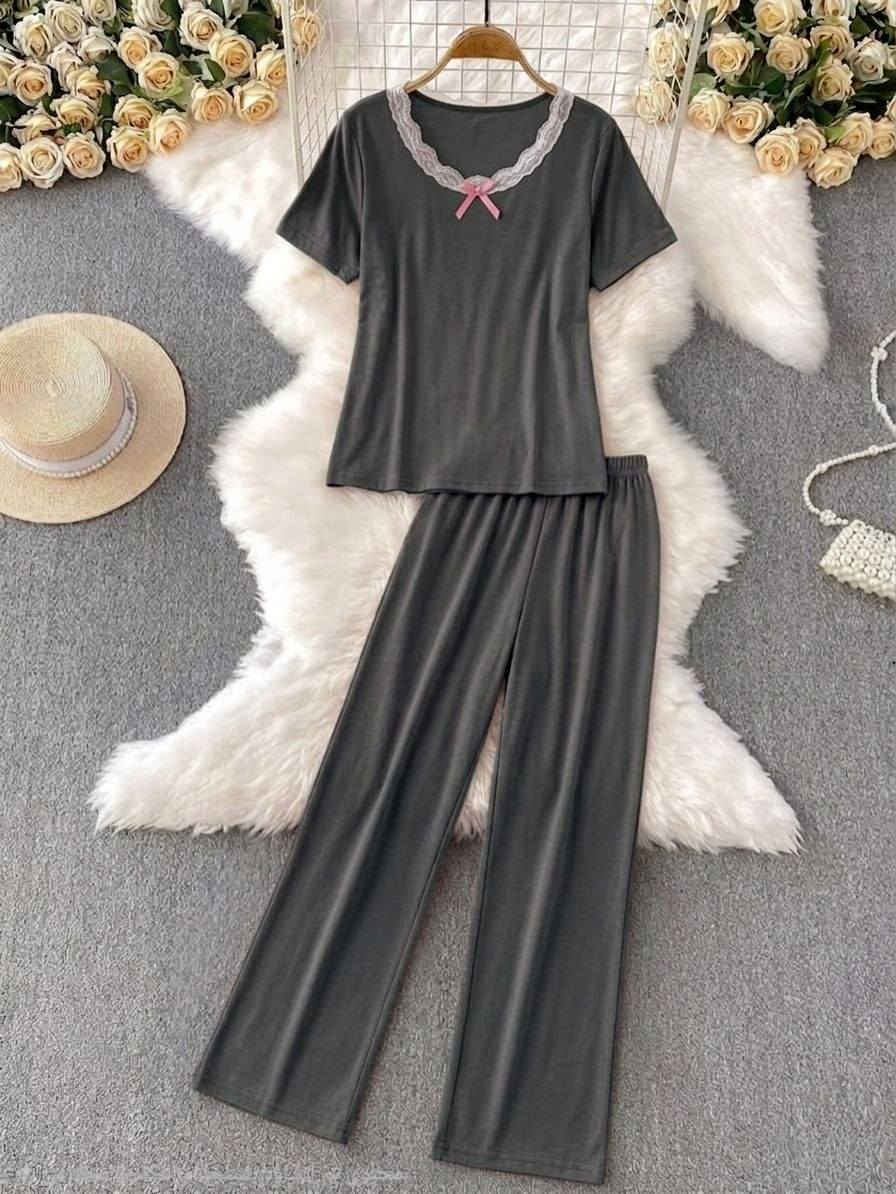 تراك نسائي خاص تركي 🇹🇷
الخامة: فانيلا زبدة باردة وناعمة 🔥
المقاسات: XL, 2XL, 3XL, 4XL, 5XL
تلبس من وزن 50 إلى 110 كيلو
تتوفر بألوان مميزة وجميلة 😱
سعر الدرزن: (90) ألف.

التوصيل: (5) آلاف


**إذا كنت صاحب هذا الإعلان وتريد حذفه لأي سبب، رجاءا أرسل رسالة إلى الدعم الفني**