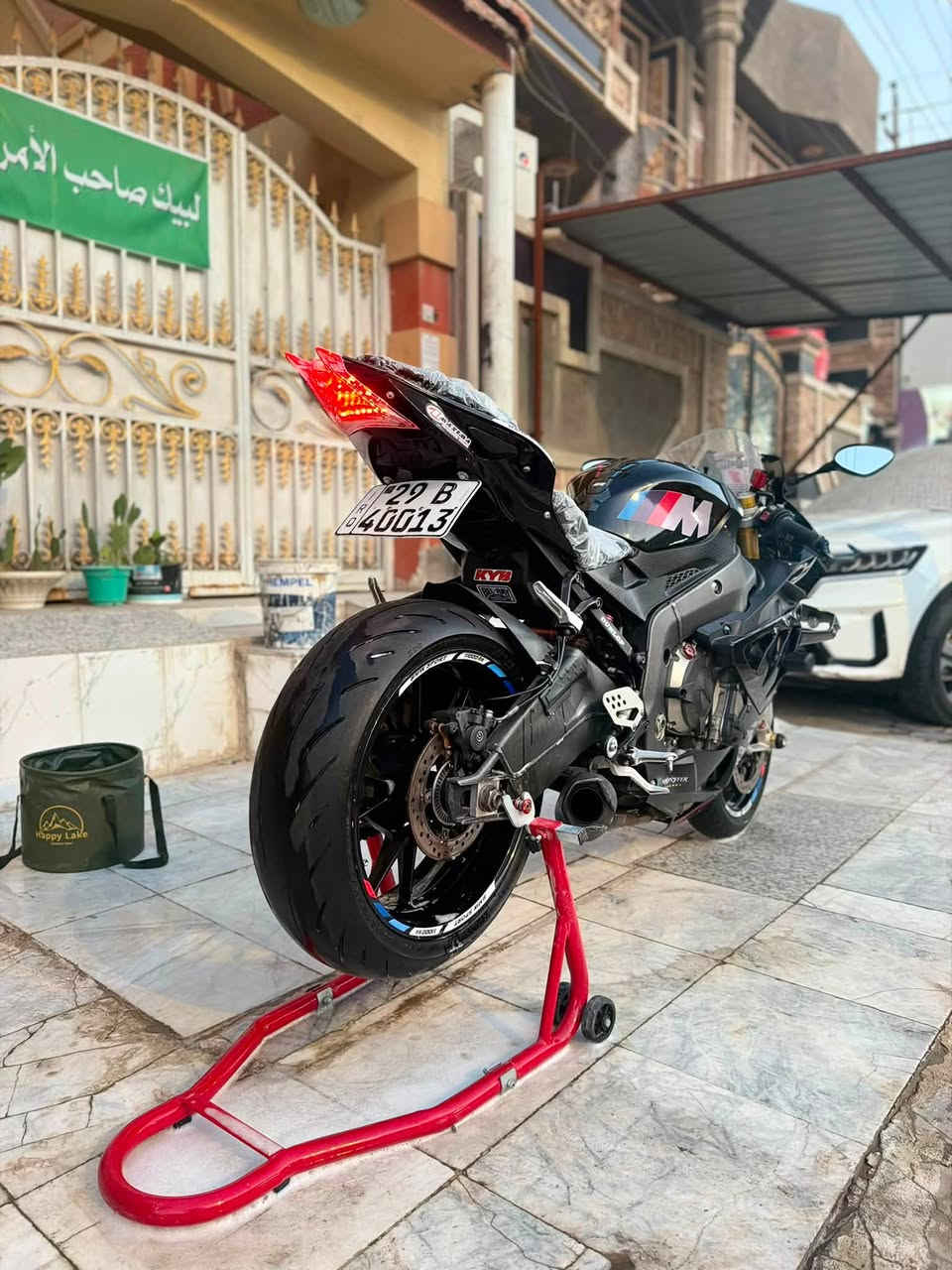 السلام عليكم دراجة بي ام1000rr موديل 2014 فول مواصفات مرقم بأسمي تحويل مباشر وارد أمريكي كلين بدون ضرر وصور مزادهة بل منشور مكفولة كفالة عامة سعر ٨٥ ورقة وبيهة مجال مكاني ناصرية مركز 
***********
