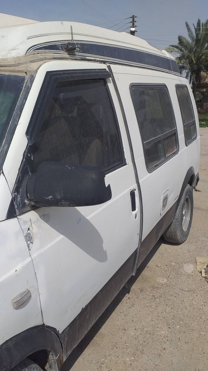 سياره موديل ٩١
ديالى
بإسمي 
التواصل عل الرقم

***********
