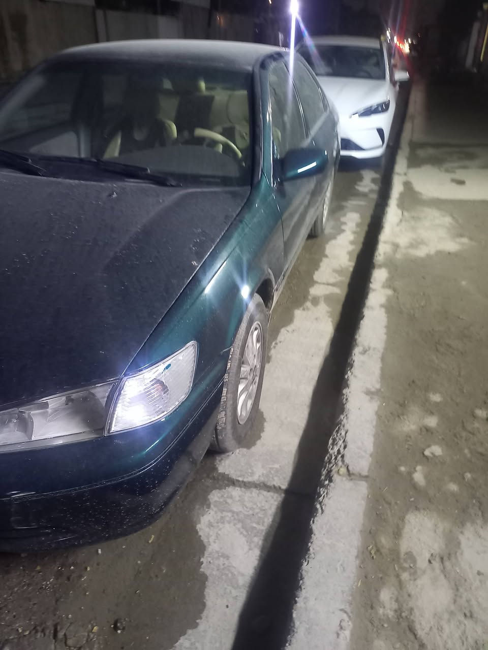 السلام عليكم كامري موديل 98 رقم بغداد مضبوطة عام مكينة 4 سرندر وارد مريكي اليبظواحد سعره 70 وبيها مجال الرقم الهاتف ***********
