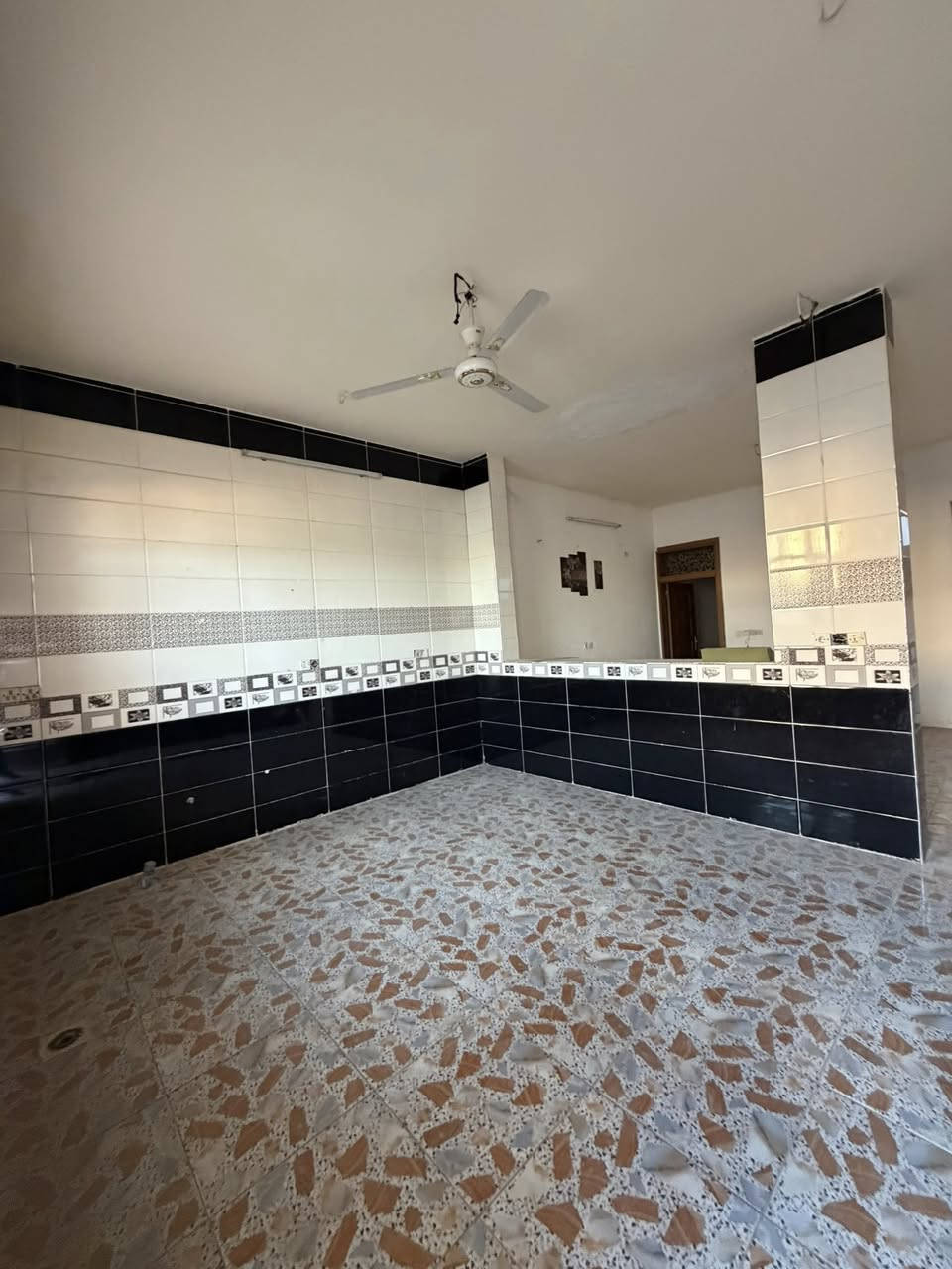 بسعر مناسب دار 100 متر حي الواسطي 🔔

المساحة : 100 متر طابو صرف 

الموقع : حي الواسطي السايدين الجديد مقابل شقق الغاز مقابل مسجد الحسنين 📍

يحتوي 
كراج - مطبخ - هول - صحيات - غرفة نوم - درج خارجي 

••••••••••••••••••••••••••••••••••••
للسعر والتفاصيل علق بـ تم او السعر يصلك عبر الخاص تلقائياً⭐️
••••••••••••••••••••••••••••••••••••

او زيارتنا عقارات الذهب كركوك حي الواسطي شارع مول زياد مقابل ستائر ايلاف 

عقارات الذهب 🏡

تأسس :2004

بأشراف كادر قانوني متخصص في مجال العقار 👨‍💼⚖️

نستقبل كافة العروض الطابو ملك صرف فقط 

ارقام المكتب 
***********
***********
***********
