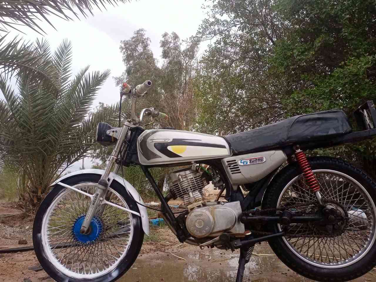 دراجه للبيع نضيفه ( كلك ) السعر 180 وبيها مجال شراي يجي خاص


**إذا كنت صاحب هذا الإعلان وتريد حذفه لأي سبب، رجاءا أرسل رسالة إلى الدعم الفني**