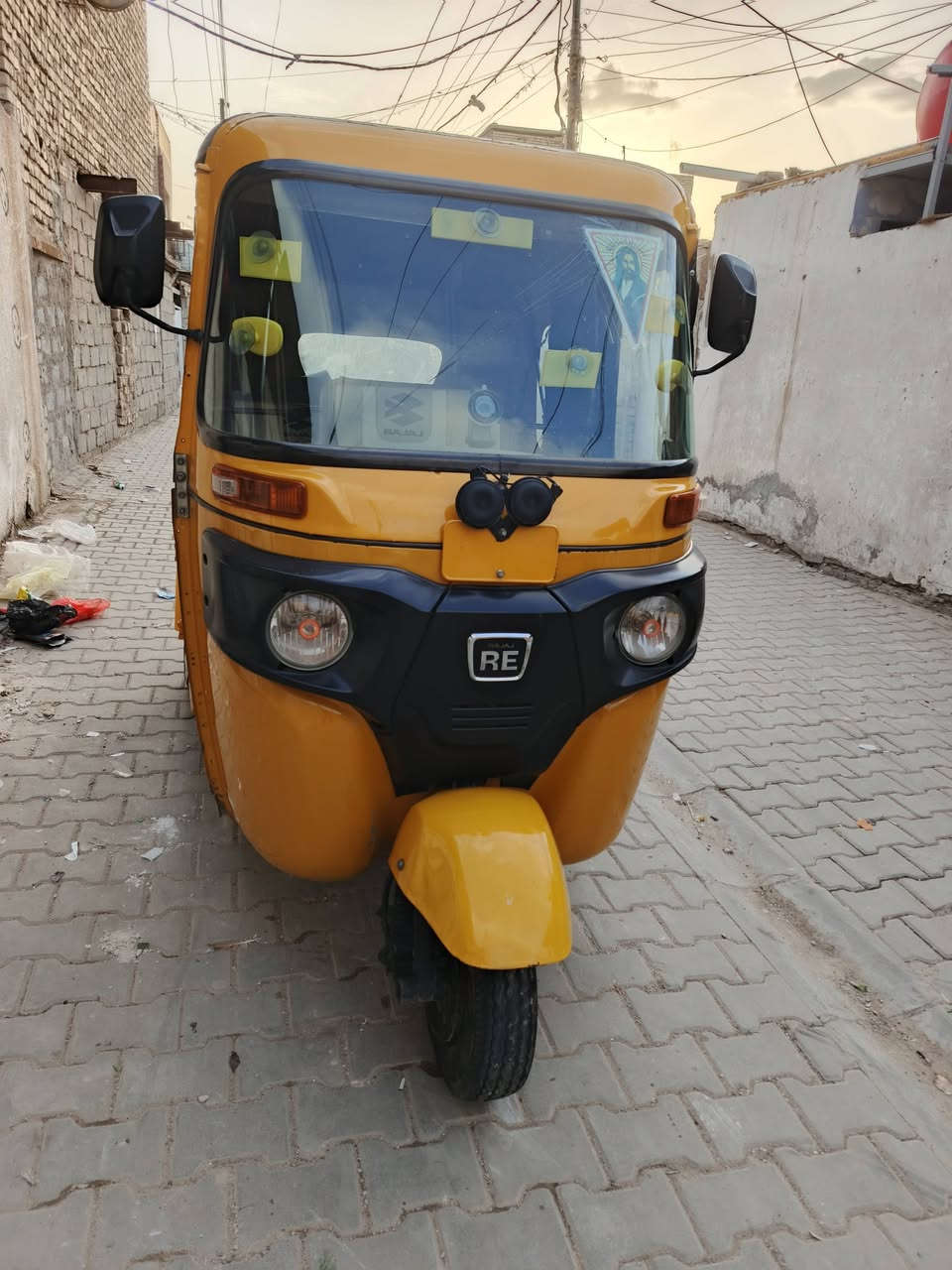 سلام عليكم تكتك ,2021 وراق نضيفه مال جناي بيه خيس بس دوس مكاني بغداد زعفرانيه سعر ٧رقم ***********
