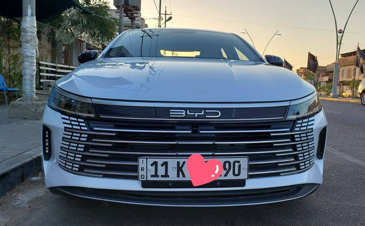 السلام عليكم...
ملاحظة مكان السيارة في ( البصرة ) 
للبيع BYD دستروير 2025
مكفولة رقم بغداد باسمي ماشية
37 الف على وضع الشركة شاحن اصلي بصمة + كارت وكل ملحقات الشركة معاها غير مستعملة مع اضافة سستم كامل خارجي كاربون فايبر مع درع للشاشات مع تنزيل كل التطبيقات المهمة، ميحتاج اذكر المواصفات لانها معروفة. 
السعر 18750000 الاستفسار الاتصال
على الرقم *********** 
متوفر واتساب وشكرا للقائمين على الكروب
