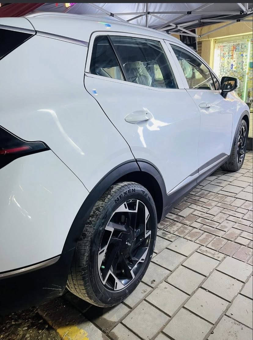 كيا سبورتج 2023 وكالت الدوليه / رقم بغداد الجديد /باسمي

_مكفوله من الضربه والصبغ والتبديل 
_بصمه/تشغيل عن بعد
_كراسي كهرباء
_تدفئه كشنات 
_تدفئه ستيرن
_محرك 2000 دوش
_هاندي بريك بصمه 
_شاحن واير ليس
_اريل نفكيتر
_حساس امامي-خلفي
_قطعتين تبريد
_لايت زنون LED
_بك لايت LED
_شفتات ستيرن
_مثبت سرعه
_ 4 انضمت قياده 

*********** / بغداد
