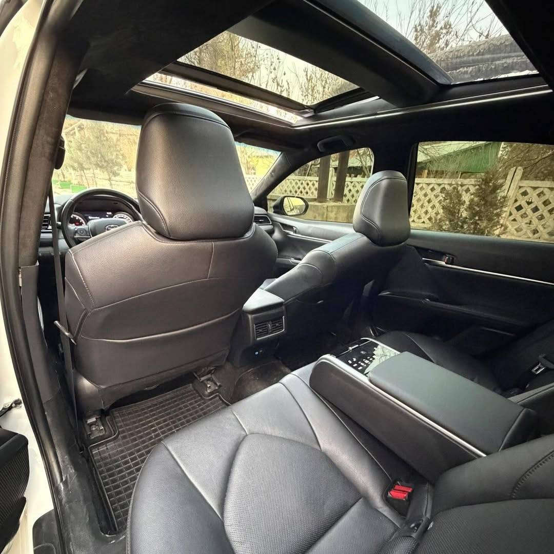 السيارة للبيع من جورجيا معارض روستاوي 🇬🇪
تويوتا كامري موديل 2024 
المسافة المقطوعة : .32,000 KM O
 ناقل الحركة: أوتوماتيك اD
 الوقود: بنزين. مه المحرك : ة3. v6 
المعروضة بالسعر جورجيا 186ورقة 
الموقع تبليسي العاصمة


**إذا كنت صاحب هذا الإعلان وتريد حذفه لأي سبب، رجاءا أرسل رسالة إلى الدعم الفني**