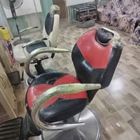 ميز حلاقة الألمنيوم • كراسي ٢ • مريات ٣