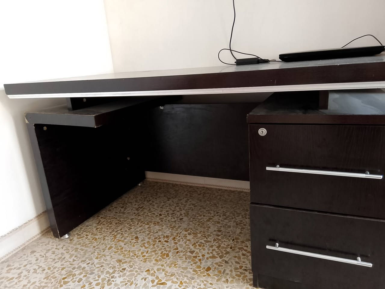 ميزمكتب وكرسي نضاف مثل ماواضح العنوان موصل مشيرفة السعر90بيهم مجال بسيط للشراي


**إذا كنت صاحب هذا الإعلان وتريد حذفه لأي سبب، رجاءا أرسل رسالة إلى الدعم الفني**