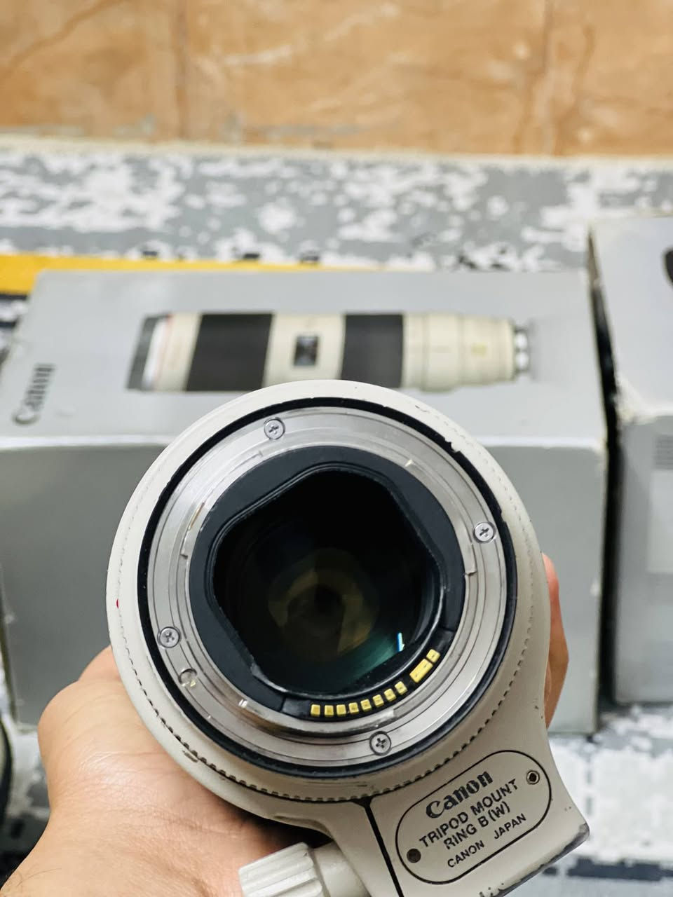 كامره للبيع
كانون 5D مارك 3

عدسه70/200  فتحه2.8 اصدار الثاني 

مع كامل ملحقاتها

بطاريات عدد 2

حزام كتف 

جيلاتين لون احمر+مع كراتين الخاصه بيهن

(السعر خاص)+ المكان بابل ناحيه الطليعه

للاستفسار ***********
