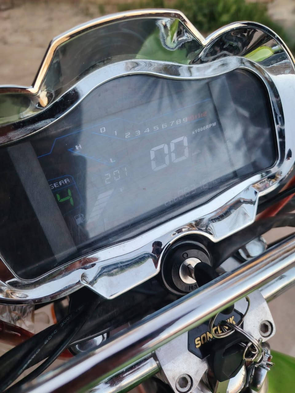 السلام عليكم
دراجه تايكر موديل 2025 للبيع 
اوراق سكنر 5
عداد الكتروني بلادي 
 .ا. Mp3 بلادي 
كهربائيات الدراجه كامله ومكمله 
المحرك مكفول 
الدراجه نظيفه جدا مال جناي 
وسبب البيع لغرض دراسه السادس 
 
السعر  675  الف  وبيها مجال بسيط 
مكان الدراجه.  بابل / حله / نادر 
الاستفسار ***********
