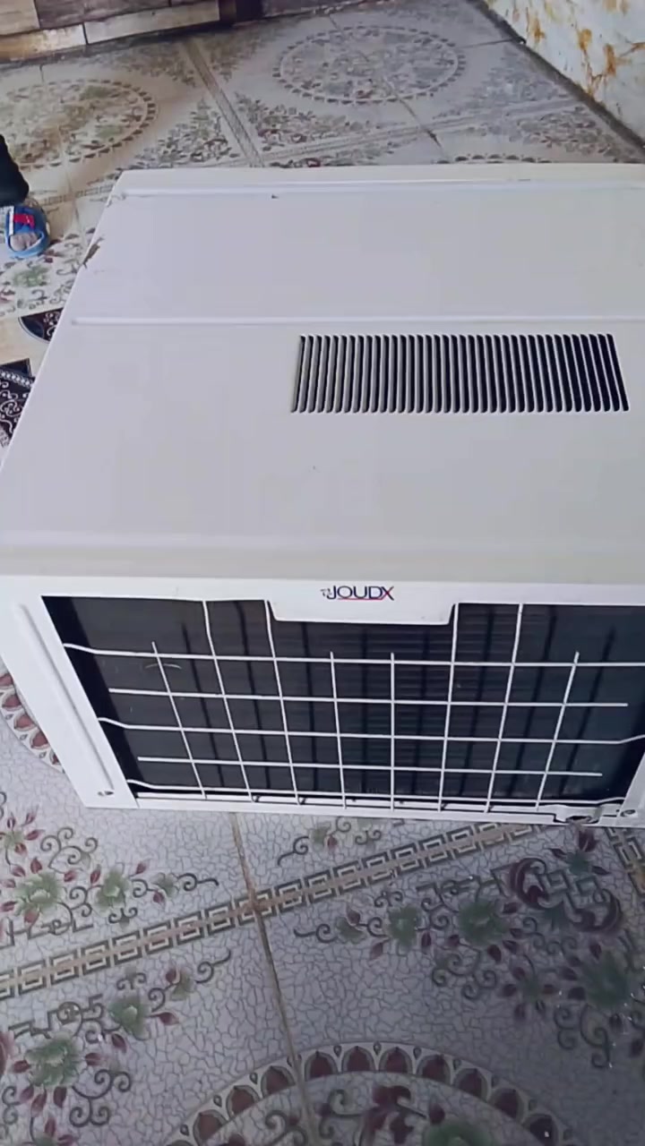 مكيف للبيع اخو جديد برغي مامفتوح بي والا داخل مصلح بعد جديد شرط تبريد ثلج بطل 200السعر وبي مجال حسب جيه مكاني كوت مقابيل سياسين حي جوادين ***********
