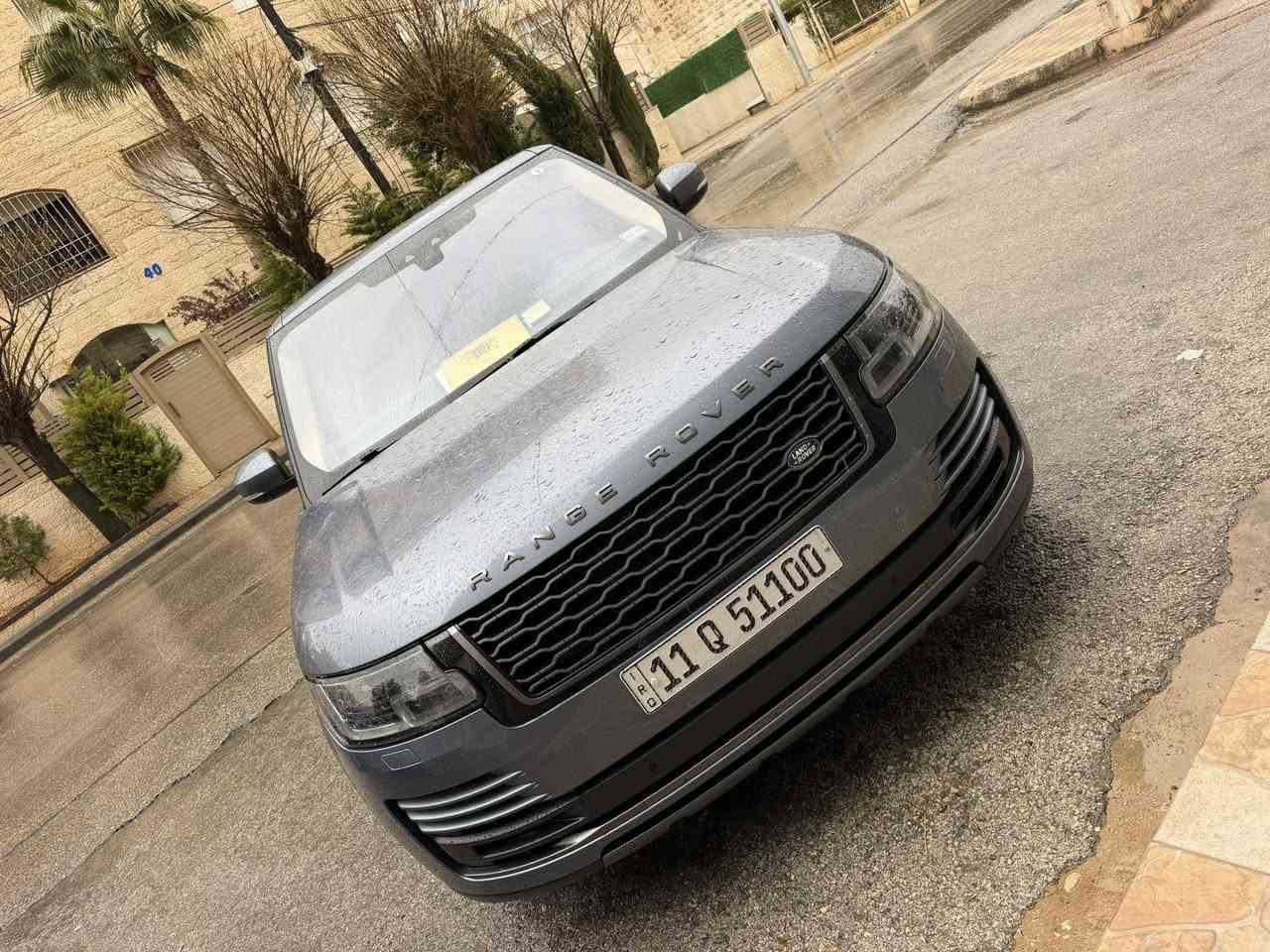 السلام عليكم 
رانج فوك ٨ سلندر سوبر جارج 
موديل ٢٠٢٢ 
وارد امريكي الضرر الباب الخلفي مبدل فقط بدون دواخل وايرباك برده وراجع سستم 
ماشيه ٥١ الف 
سياره كلش جديده رقم
رقم بغداد مميز 
صور الحادث وصور السياره والسونار مرفقه ب منشور 
سعر السياره ٤٨٥٠٠$
للاستفسار الاتصال ع الرقم ***********
