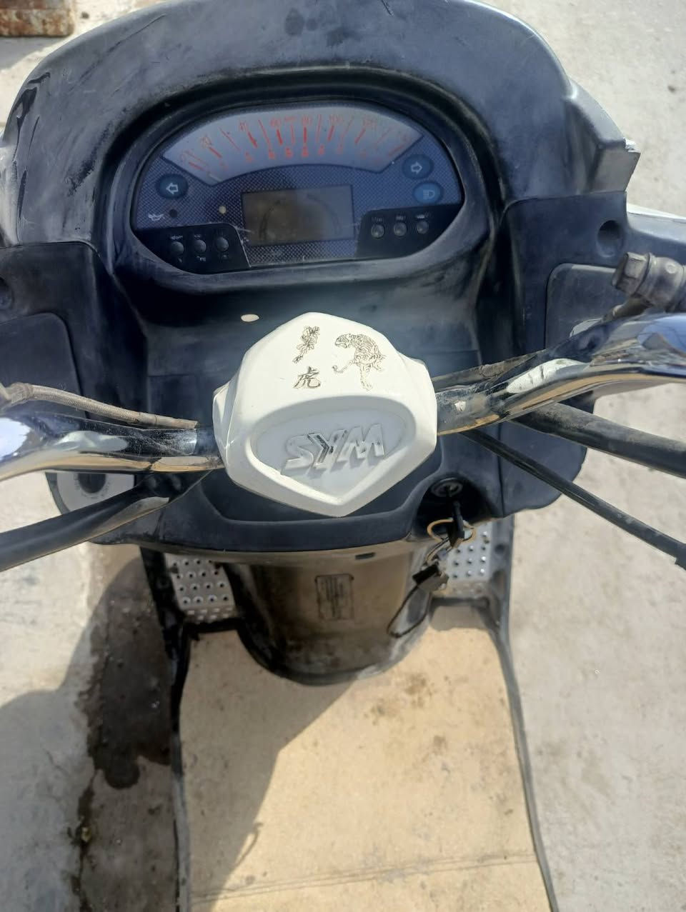 السلام عليكم دراجه سيام كوري متروكة للبيع أو مراوس مكاني سبع البور شارع ابو شيرين ***********
