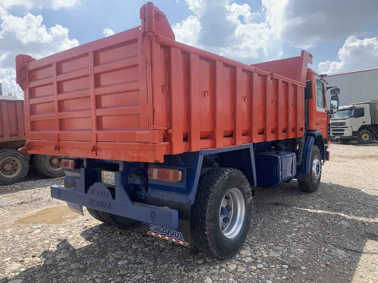 سكانيا قلاب تك محرك فطيمة 6 كورات كير 5/5 اكسل بلادي شاصي بلادي وبشرط لا صرف ولا بخار رقم كركوك سنوية منتهي بودي 9 امتار مكعب

موديل / 1993

السعر / 155$

اوقات الاتصال من ساعة 9:00 صباحاً حتى ساعة 8:00 مساءاً

بإدارة / سفيان

***********

***********

***********

عنوان / كركوك معارض شارع المطار مقابل جسر واحد حزيران قرب محطة الانوار

@الجميع
