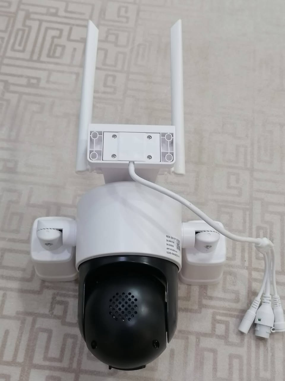 كاميرا مراقبة  "Bullet-dome linkage camera" : 
نوع العدسة: عدسة مزدوجة أو قدرة على التحكم في الدوران والإمالة (Pan-tilt).
تدعم المشاهدة عن بعد في الوقت الفعلي عبر الهاتف الذكي.
تحتوي على مستشعر حركة، تتبع ذكي، وتصوير ليلي.
إمكانية الحديث والاستماع
جديدة ✨
السعر 50 مع التوصيل 
توصيل داخل السماوة فقط.


**إذا كنت صاحب هذا الإعلان وتريد حذفه لأي سبب، رجاءا أرسل رسالة إلى الدعم الفني**