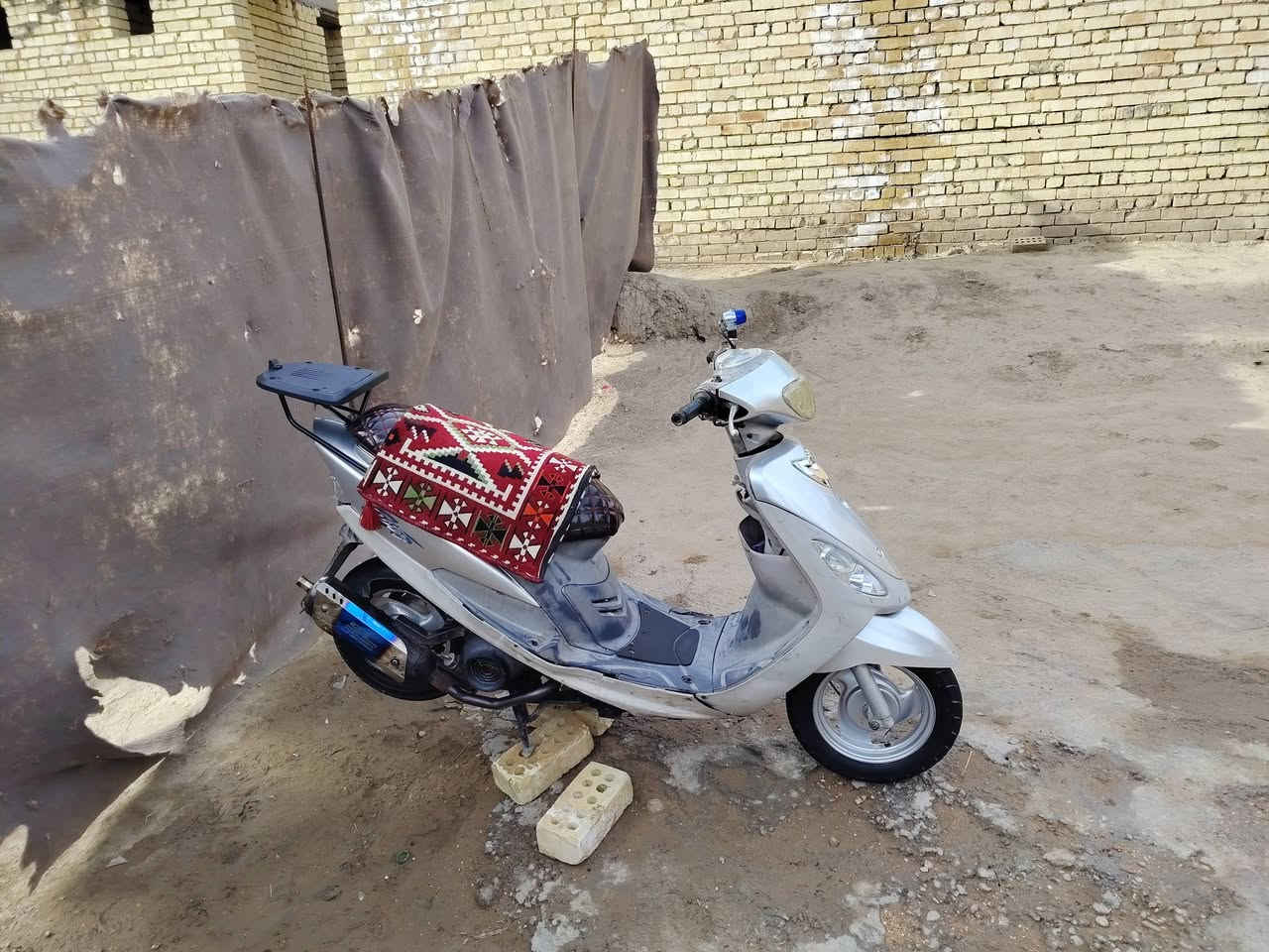 السلام عليكم شباب ماكس منغولي دراجه جاهزه شوفت عينك العنوان كربلاء قظاء اطوير  السعر 750 بيها مجال قليل***********
