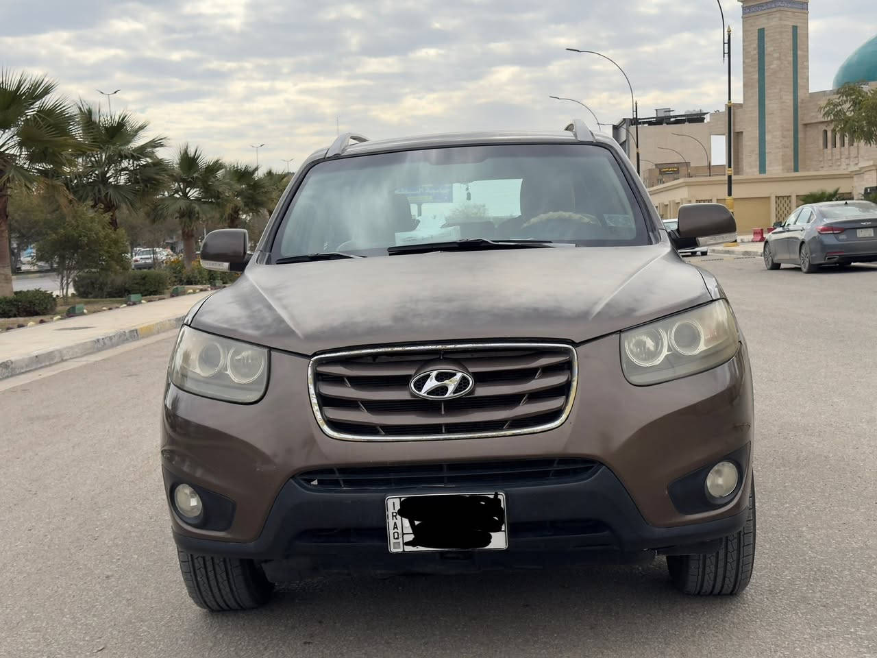 السلام عليكم
🔴بيع نقد فقط ١١٥ ورقه بدون اقساط ولا مراوس

هيونداي سنتافي ٢٠١٠ وارد خليجي
محرك ٤ سلندر ٢٤٠٠  المحرك طابوكه جديده مشدود صارله اسبوع  
السياره بابين مرشوشات فقط .
  " السياره فول مواصفات  عدا الفتحة 
 " كشن كهربائي ثلاث وضعيات
 " شاشه وكامره خلفية 
السياره تحتوي منضومه غاز  من الشركه العامة 
تدفئه وتبريد ثلج  ، السيارة جاهزه بدون اي نواقص 
 السياره رقم انكليزي  بغداد  جديد هزه وسنويه جديده ، 
والسياره بأسمي
مكان  " السياره كربلاء  " 
للاستفسار فقط على هذا الرقم  ***********
غير متواجد على الفيسبوك
